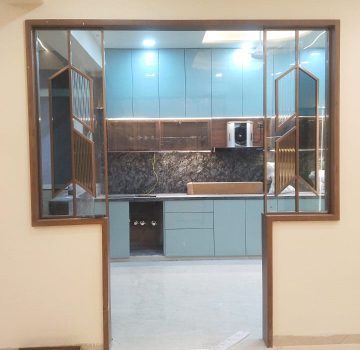 Modern Glass Designers (6)